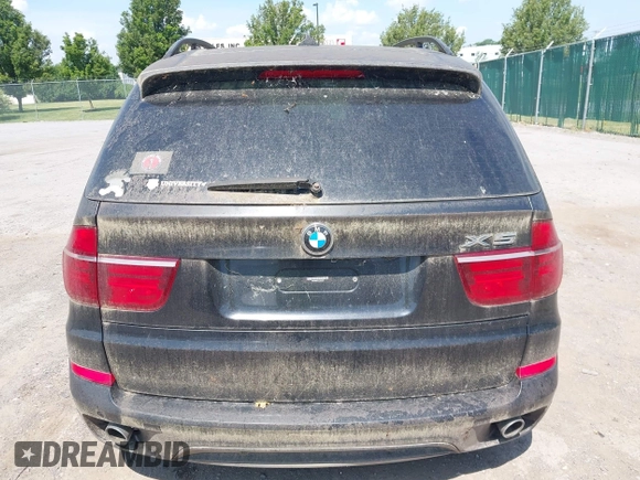 2012 BMW X5 35d z VIN 5UXZW0C51CL665326, wystawiony jako IAAI lot #42633853 z przebiegiem Nie podano mil oraz . Historia ofert i sprzedaży dostępna na DreamBid. Obrazek 16.