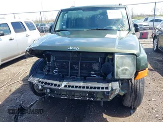 2007 Jeep Commander Sport with VIN 1J8HG48P97C691117, listed as a IAAI auction lot 41976259 with 260,996 mi miles. Bid and sale history available at carsss.com. Image 6.
