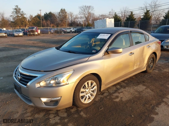 2015 Nissan Altima 2.5 S with VIN 1N4AL3APXFC299387, listed as a IAAI auction lot 41203760 with 132,528 mi miles. Bid and sale history available at carsss.com. Image 17.