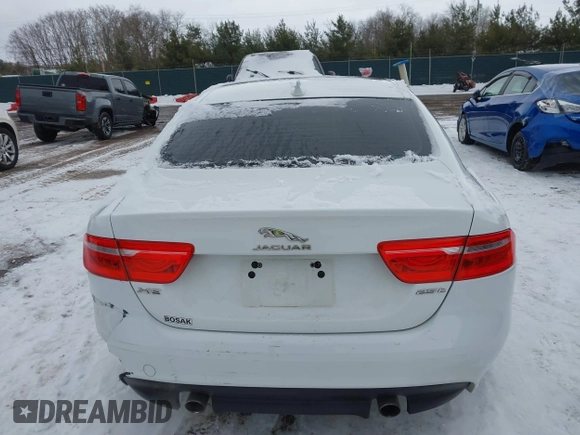 2017 Jaguar XE 25t z VIN SAJAR4BG4HA966709, wystawiony jako IAAI lot #41620077 z przebiegiem 91 859 mil mil oraz . Historia ofert i sprzedaży dostępna na DreamBid. Obrazek 16.