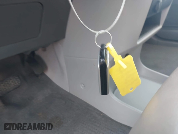 2018 Toyota Sienna XLE Auto Access Seat with VIN 5TDYZ3DC6JS928313, listed as a IAAI auction lot 41411318 with 145,480 mi miles. Bid and sale history available at carsss.com. Image 11.