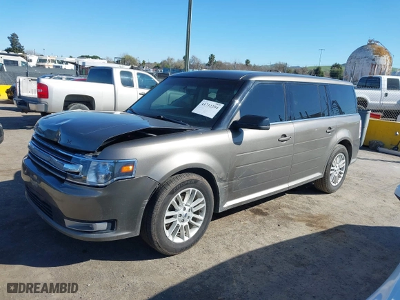 2014 Ford Flex SEL with VIN 2FMGK5C82EBD31669, listed as a IAAI auction lot 41712254 with 121,207 mi miles. Bid and sale history available at carsss.com. Image 17.