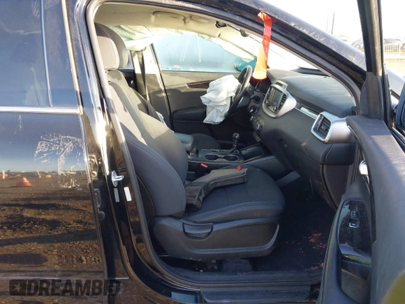 2018 Kia Sorento LX with VIN 5XYPG4A31JG415818, listed as a IAAI auction lot 41794227 with 94,439 mi miles. Bid and sale history available at carsss.com. Image 5.