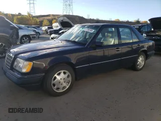 1995 Mercedes-Benz E Class with VIN WDBEB31E4SC189408, listed as a Copart auction lot 77788744 with 242,362 mi miles and Clean Title. Bid and sale history available at carsss.com. Image 1.