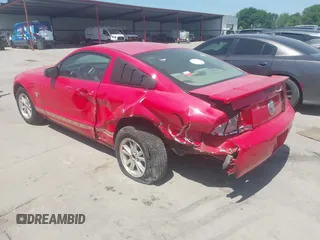 2009 Ford Mustang with VIN 1ZVHT80N295114597, listed as a IAAI auction lot 42013099 with 117,370 mi miles and . Bid and sale history available at carsss.com. Image 3.