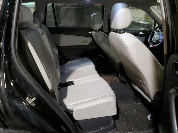 2018 Volkswagen Tiguan SEL with VIN 3VV2B7AX2JM013095, listed as a Copart auction lot 47025615 with 66,461 mi miles and Salvage Title. Bid and sale history available at carsss.com. Image 11.