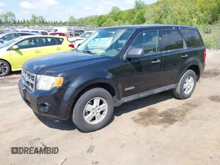 2008 Ford Escape XLS z VIN 1FMCU02Z58KE21611, wystawiony jako IAAI lot #42268488 z przebiegiem 227 198 mil mil oraz . Historia ofert i sprzedaży dostępna na DreamBid. Obrazek 2.