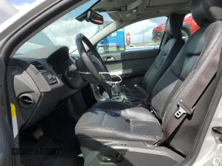2005 Volvo V50 with VIN YV1MJ682752121203, listed as a Copart auction lot 53898685 with 173,348 mi miles and Salvage Title. Bid and sale history available at carsss.com. Image 7.