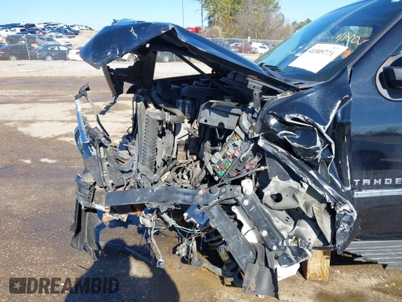 2009 Chevrolet Tahoe LTZ z VIN 1GNFK33049R297484, wystawiony jako IAAI lot #41305771 z przebiegiem 270 024 mil mil oraz . Historia ofert i sprzedaży dostępna na DreamBid. Obrazek 17.