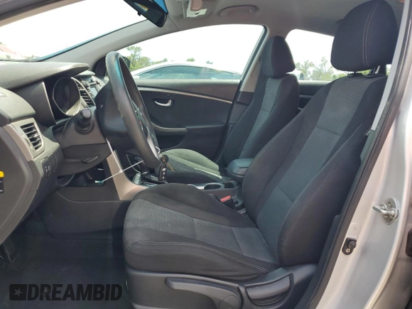 2017 Hyundai Elantra с VIN KMHD35LH9HU363226, выставлен на аукционе Copart как лот 59772755 с пробегом 89 968 миль миль и Списание • Salvage title. История ставок и продаж доступна на DreamBid. Изображение 7.
