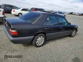 1995 Mercedes-Benz E Class with VIN WDBEA32E0SC180075, listed as a Copart auction lot 78734204 with 268,276 mi miles and Clean Title. Bid and sale history available at carsss.com. Image 3.
