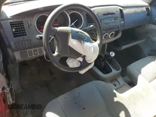 2006 Toyota Tacoma with VIN 5TEPX42N16Z206995, listed as a Copart auction lot 46529675 with 352,138 mi miles and Non Repairable. Bid and sale history available at carsss.com. Image 8.