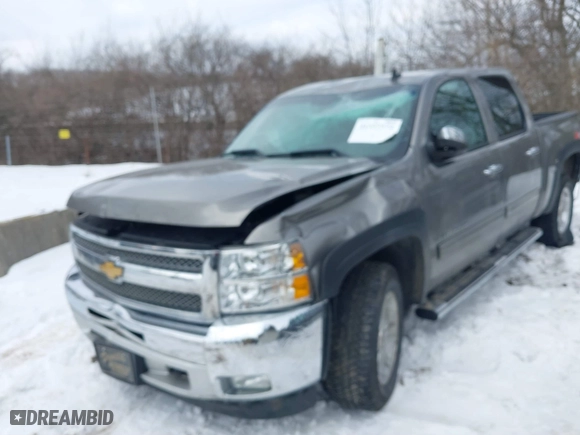 2012 Chevrolet Silverado 1500 LT with VIN 1GCPKSE71CF189169, listed as a IAAI auction lot 41337372 with 106,570 mi miles. Bid and sale history available at carsss.com. Image 17.