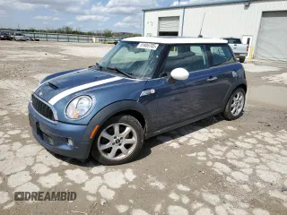 2010 MINI Hardtop S with VIN WMWMF7C58ATZ69896, listed as a Copart auction lot 51605705 with 123,364 mi miles and Clean Title. Bid and sale history available at DreamBid. Image 1.