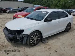 2016 Volkswagen Jetta Sport z VIN 3VWD17AJ5GM399054, wystawiony jako Copart lot #64436864 z przebiegiem 115 219 mil mil oraz Szkody całkowita. Historia ofert i sprzedaży dostępna na DreamBid. Obrazek 1.