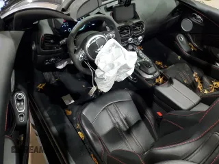 2021 Aston Martin Vantage z VIN SCFSMGBW2MGP05338, wystawiony jako Copart lot #80123274 z przebiegiem Nie podano mil oraz Szkody całkowita. Historia ofert i sprzedaży dostępna na DreamBid. Obrazek 8.