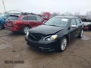 2013 Chrysler 200 Limited with VIN 1C3CCBCG4DN768490, listed as a IAAI auction lot 41533982 with 136,294 mi miles. Bid and sale history available at carsss.com. Image 17.