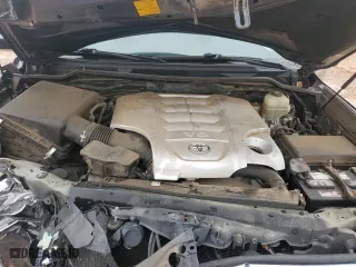 2018 Toyota Land Cruiser with VIN JTMCY7AJ1J4073037, listed as a Copart auction lot 86383704 with 91,133 mi miles and Salvage Title. Bid and sale history available at carsss.com. Image 12.