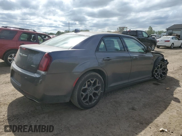 2015 Chrysler 300 S z VIN 2C3CCAGG0FH814316, wystawiony jako Copart lot #58473405 z przebiegiem 163 216 mil mil oraz Czysty tytuł • Clean title. Historia ofert i sprzedaży dostępna na DreamBid. Obrazek 3.