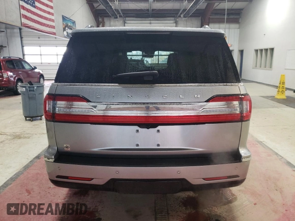 2020 Lincoln Navigator Reserve z VIN 5LMJJ2LT6LEL17168, wystawiony jako Copart lot #46801685 z przebiegiem 40 230 mil mil oraz Nie do naprawy • Non repairable. Historia ofert i sprzedaży dostępna na DreamBid. Obrazek 6.