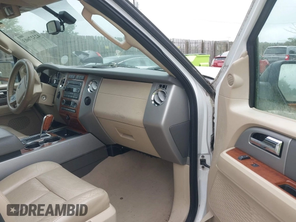 2009 Ford Expedition Max Eddie Bauer z VIN 1FMFK18539LA02424, wystawiony jako IAAI lot #42327603 z przebiegiem 194 448 mil mil oraz . Historia ofert i sprzedaży dostępna na DreamBid. Obrazek 5.