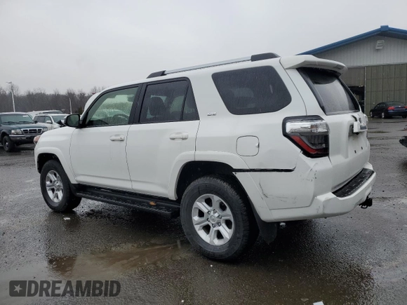 2022 Toyota 4Runner SR5 with VIN JTEMU5JR4N6063067, listed as a Copart auction lot 43328195 with 62,285 mi miles and Clean title. Bid and sale history available at DreamBid. Image 2.