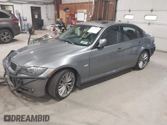 2011 BMW 3 Series 335i xDrive с VIN WBAPL5C57BA919482, выставлен на аукционе IAAI как лот 42531375 с пробегом 82 868 миль миль и . История ставок и продаж доступна на DreamBid. Изображение 2.