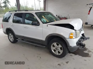 2003 Ford Explorer XLT with VIN 1FMZU73K63UA34941, listed as a IAAI auction lot 42078873 with 121,196 mi miles. Bid and sale history available at carsss.com. Image 1.