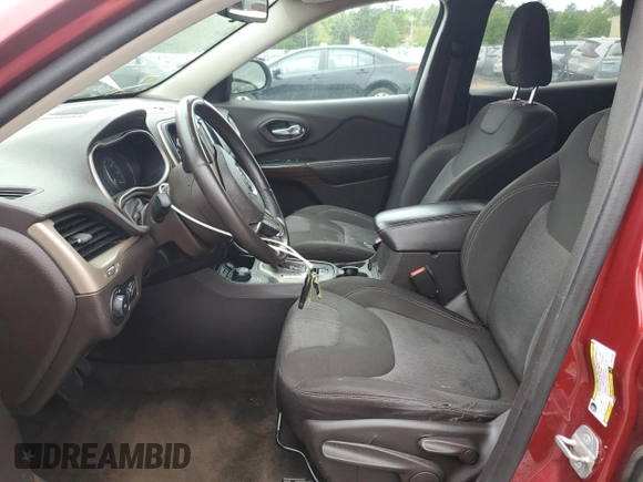 2014 Jeep Cherokee Latitude z VIN 1C4PJMCBXEW220587, wystawiony jako Copart lot #54733665 z przebiegiem 176 502 mil mil oraz Szkoda całkowita • Salvage title. Historia ofert i sprzedaży dostępna na DreamBid. Obrazek 7.