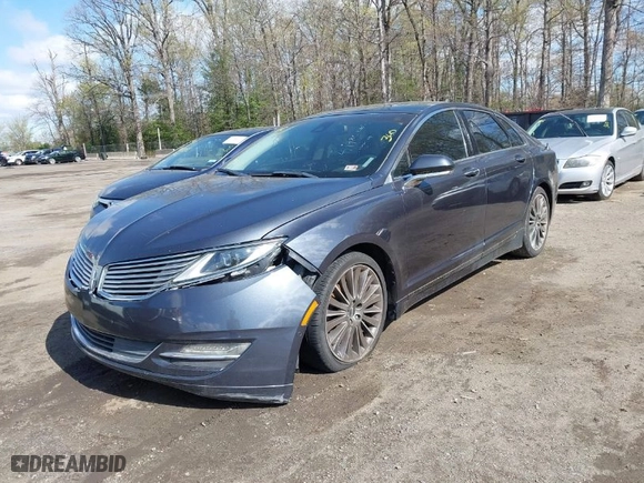 2013 Lincoln MKZ with VIN 3LN6L2G95DR808850, listed as a IAAI auction lot 41980262 with 1 mi miles. Bid and sale history available at carsss.com. Image 2.