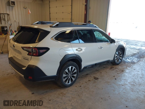 2025 Subaru Outback Touring XT with VIN 4S4BTGPD0S3223833, listed as a IAAI auction lot 41850418 with 277 mi miles and . Bid and sale history available at DreamBid. Image 4.