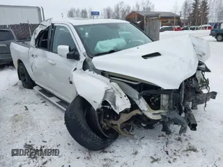 2018 Ram 1500 Sport z VIN 1C6RR7MT5JS145848, wystawiony jako IAAI lot #41647609 z przebiegiem Nie podano mil oraz . Historia ofert i sprzedaży dostępna na DreamBid. Obrazek 1.