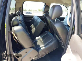 2010 Chevrolet Silverado 1500 LT with VIN 3GCRCSE08AG108110, listed as a IAAI auction lot 42011464 with 177,771 mi miles and . Bid and sale history available at DreamBid. Image 8.