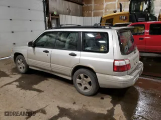 2001 Subaru Forester S w/Premium Pkg with VIN JF1SF65681H725555, listed as a Copart auction lot 51146175 with 195,670 mi miles and Salvage Title. Bid and sale history available at carsss.com. Image 2.