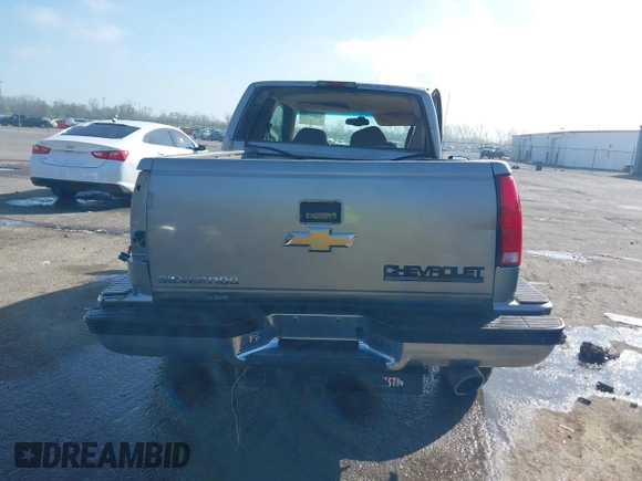 1998 Chevrolet Silverado 1500 with VIN 2GCEC19R9W1242951, listed as a IAAI auction lot 41846786 with 177,559 mi miles and . Bid and sale history available at DreamBid. Image 17.
