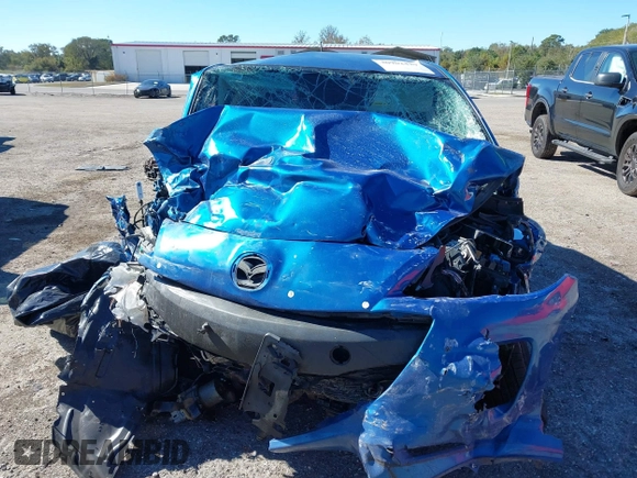 2012 Mazda Mazda3 i Touring with VIN JM1BL1L70C1674419, listed as a IAAI auction lot 40902429 with Not Provided miles. Bid and sale history available at carsss.com. Image 13.
