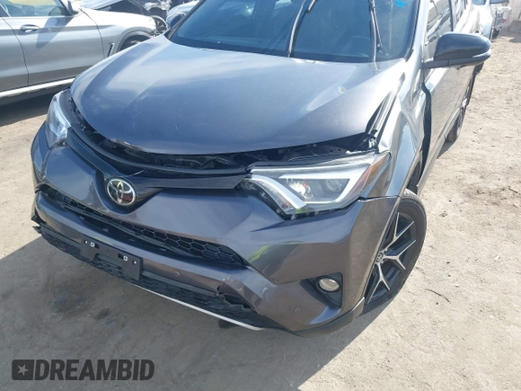 2017 Toyota RAV4 SE z VIN JTMNFREV9HJ706600, wystawiony jako IAAI lot #41109620 z przebiegiem 53 386 mil mil oraz . Historia ofert i sprzedaży dostępna na DreamBid. Obrazek 6.