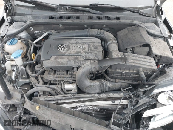 2015 Volkswagen Jetta SE with VIN 3VWD17AJ3FM324044, listed as a IAAI auction lot 42594929 with 108,480 mi miles and . Bid and sale history available at DreamBid. Image 10.
