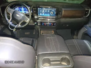 2024 Chevrolet Silverado 3500HD High Country with VIN 1GC4YVEY0RF124804, listed as a Copart auction lot 86140304 with 32,840 mi miles and Salvage Title. Bid and sale history available at carsss.com. Image 8.