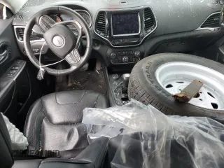 2019 Jeep Cherokee Limited с VIN 1C4PJMDN6KD292676, выставлен на аукционе Copart как лот 52232215 с пробегом 109 903 миль миль и Списание • Salvage title. История ставок и продаж доступна на DreamBid. Изображение 8.