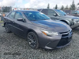 2017 Toyota Camry XLE z VIN 4T1BF1FK7HU447950, wystawiony jako IAAI lot #41928647 z przebiegiem 40 299 mil mil oraz . Historia ofert i sprzedaży dostępna na DreamBid. Obrazek 1.