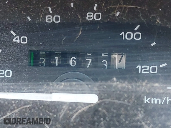 1992 Ford Tempo z VIN 1FAPP36U6NK188935, wystawiony jako IAAI lot #42133598 z przebiegiem 31 673 mil mil oraz . Historia ofert i sprzedaży dostępna na DreamBid. Obrazek 7.