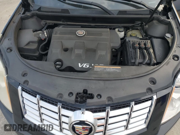2015 Cadillac SRX Luxury Collection with VIN 3GYFNEE38FS623373, listed as a Copart auction lot 47342635 with 147,423 mi miles and Salvage Title. Bid and sale history available at DreamBid. Image 13.