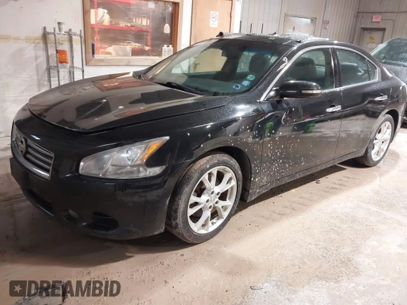 2014 Nissan Maxima SV with VIN 1N4AA5AP3EC476880, listed as a IAAI auction lot 42270932 with 136,357 mi miles and . Bid and sale history available at DreamBid. Image 2.
