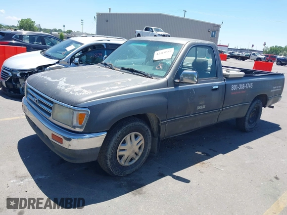 1994 Toyota T100 z VIN JT4VD10C8R0018446, wystawiony jako IAAI lot #42419359 z przebiegiem 147 981 mil mil oraz . Historia ofert i sprzedaży dostępna na DreamBid. Obrazek 2.