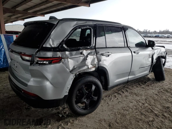 2024 Jeep Grand Cherokee Altitude X with VIN 1C4RJHAG0RC123789, listed as a Copart auction lot 44596615 with 3,125 mi miles and Salvage title. Bid and sale history available at DreamBid. Image 3.