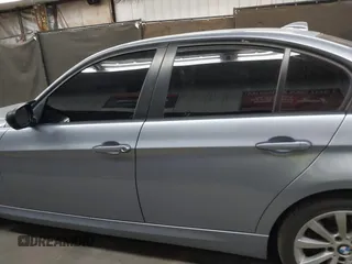 2011 BMW 3 Series 328i z VIN WBAPH5C58BA448671, wystawiony jako IAAI lot #42337923 z przebiegiem 121 888 mil mil oraz . Historia ofert i sprzedaży dostępna na DreamBid. Obrazek 14.
