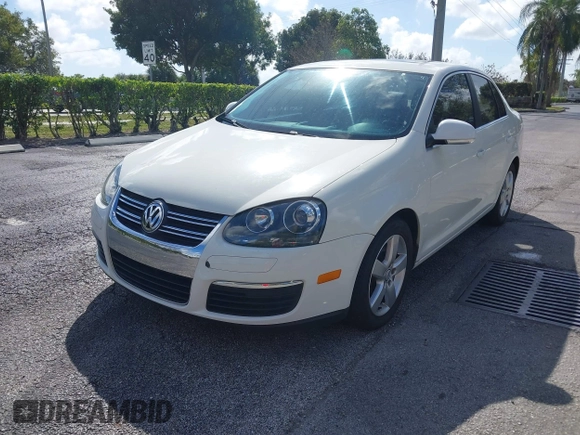 2008 Volkswagen Jetta Sedan SE with VIN 3VWRM71K08M108404, listed as a IAAI auction lot 41595159 with 125,031 mi miles. Bid and sale history available at carsss.com. Image 2.