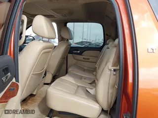 2008 Chevrolet Avalanche LTZ with VIN 3GNEC12J48G216702, listed as a IAAI auction lot 41753596 with 299,925 mi miles. Bid and sale history available at carsss.com. Image 8.