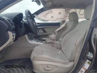 2008 Subaru Outback i z VIN 4S4BP61C187365883, wystawiony jako Copart lot #54420125 z przebiegiem 131 991 mil mil oraz Szkoda całkowita • Salvage title. Historia ofert i sprzedaży dostępna na DreamBid. Obrazek 7.